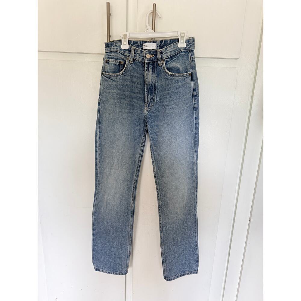 ZARA HIGH RISE CROP JEANS SIZE 4 MEDIUM WASH